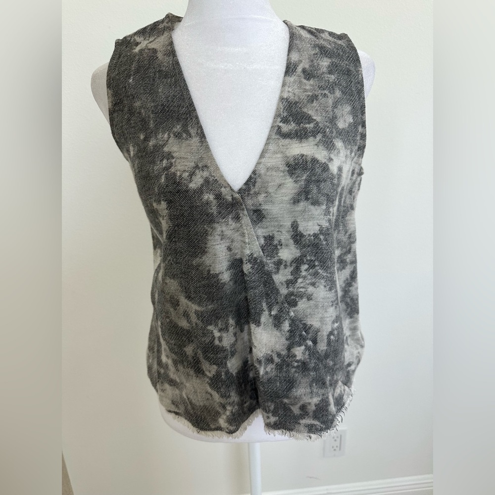 Leo & Sage Sleeveless Top, Size S